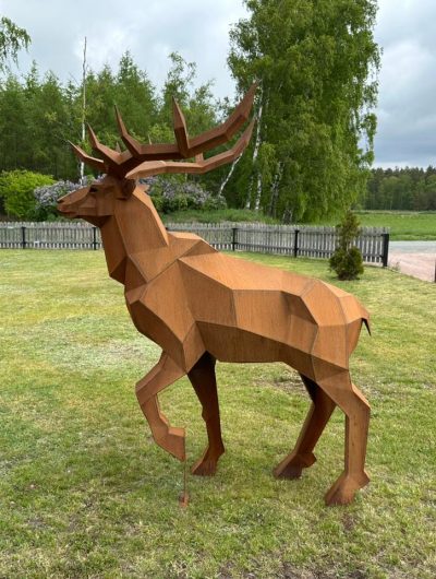 Hjort i corten rost patina view 8